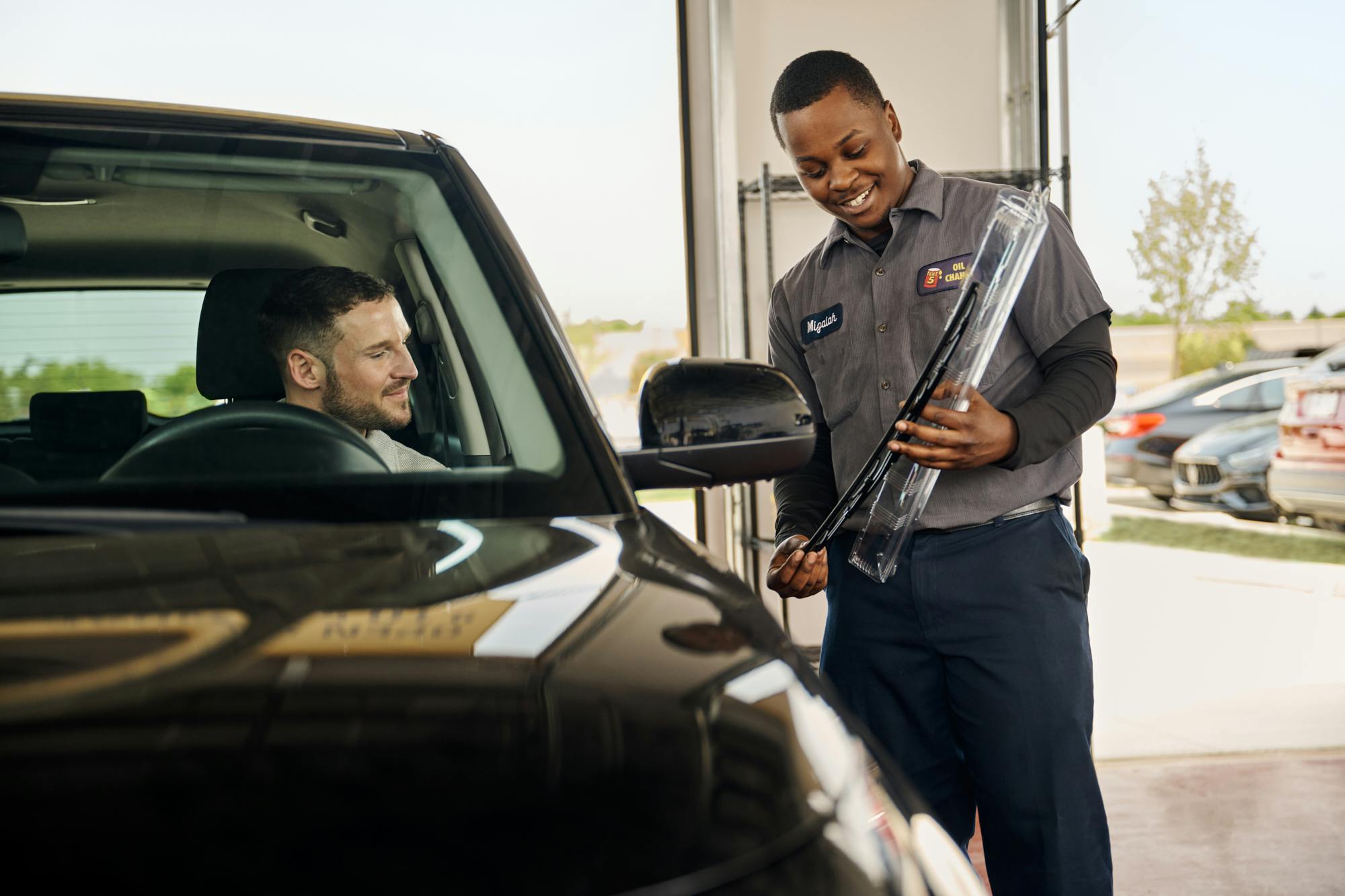 Windshield Wiper Replacement Image